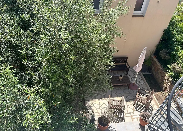 Village 2 * Cargèse