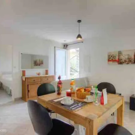 Apartment Village 2 *