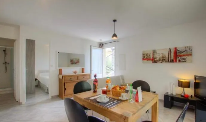 Village 2 Appartement